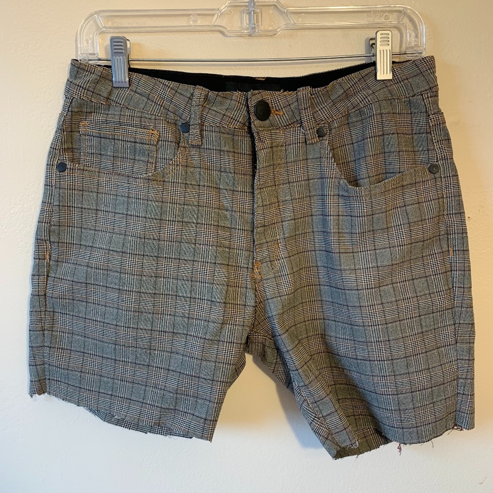 Fried Denim Stretch Cut Offs 38w x 5i 75% cotton / 20% polyester / 5% spandex